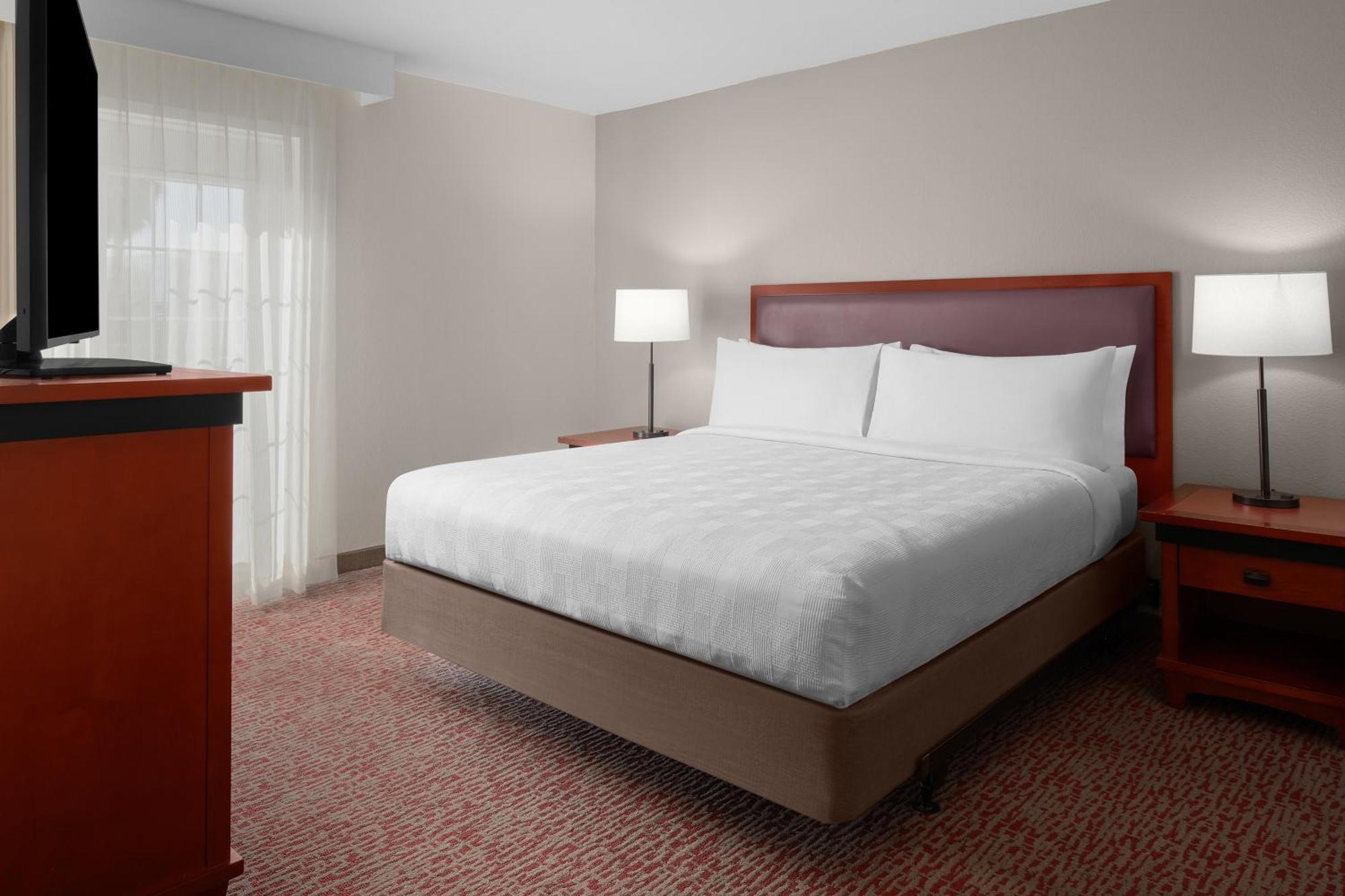 ลาร์กสเพอร์ แลนดิง แคมป์เบล - แอน ออล-สวีท โฮเต็ล Hotel ภายนอก รูปภาพ