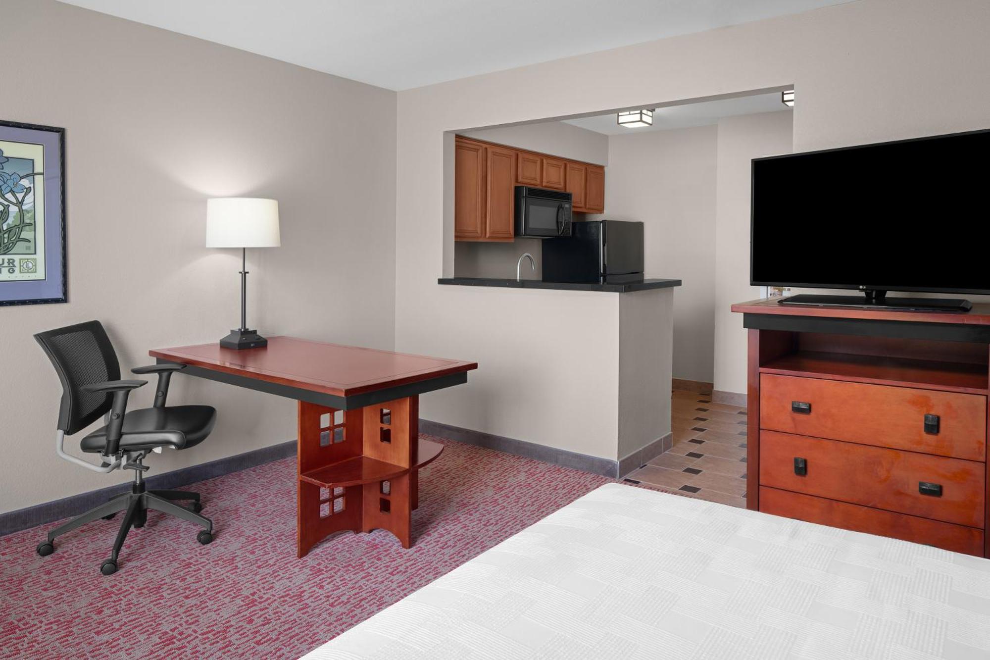 ลาร์กสเพอร์ แลนดิง แคมป์เบล - แอน ออล-สวีท โฮเต็ล Hotel ภายนอก รูปภาพ